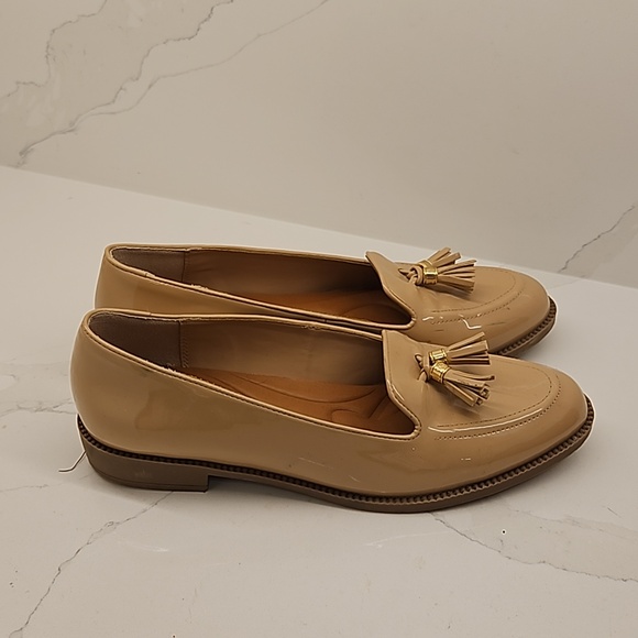 Cream loafers - Picture 1 of 2